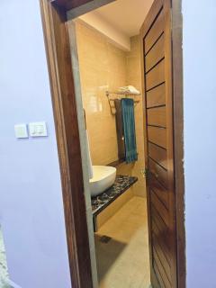 Lavender suite by Indiranagar Metro - Bangalore - 6