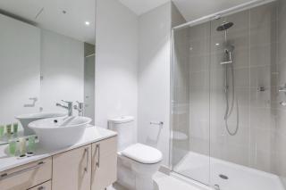 Ultimate 2-Bed Abode - Pool, Ping Pong & Pool Table - Melbourne - 2
