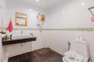 C199 Condo 1BR Walk to Lake, Beach, Bars & Market - Strand Rawai - 5