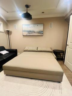 3Bed 2Bath Sauna Retreat - Vancouver - 5