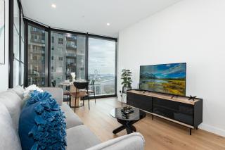 Designer City Haven with Pool Sauna Gym - Melbourne - 7