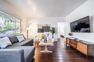 3BR Santa Monica Home, Ideal for Groups! - Los Angeles - 6