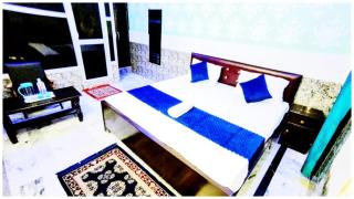 AYODHYA HOTEL S H R E E - H A R I - L O D G E Near Temple and Shri Hanuman Garhi Mandir - Restaurant with Wi-fi Facilities & Spacious Room In Ayodhya - Ayodhya - 9