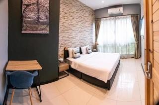 Penny - Farthing Pool Villa - 9