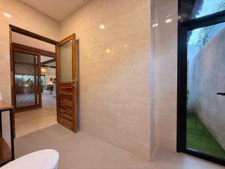 NEW, Seminyak 8 Bed,10 Bath Villa, Best Location - Seminyak - 2