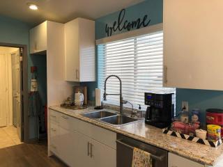 Boutique Havasu Getaway, Summertime Bliss! - Lake Havasu City - 2