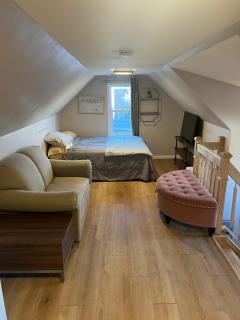 Lovely Loft Apartment - Thunder Bay - 0
