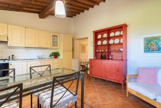 Apartment In A Farmhouse Between Tuscan Hills - 7