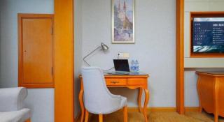 Vienna Hotel Guiyang North Station Dream City - Guiyang - 1