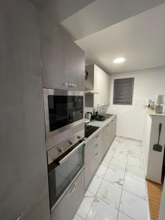 Velvet Oasis - SelfCheckIn - Zagreb - 7