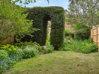 Teddys Cottage - - 2