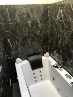 Love room jacuzzi - Lyon - 2