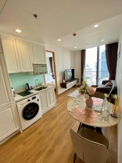 Phrom Phong 1BR Luxe Stay with Pool Gym Park City Center - Bangkok - 2