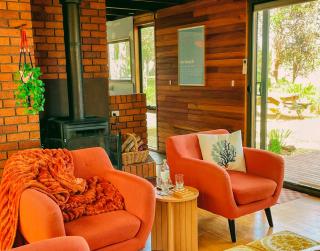 Sunset Beach Villa - Beach front home situated on the Huon River - Sleeps 8 - 3