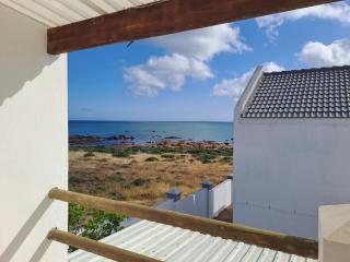 Africa Sun Beach Villa - St Helena Bay - 3