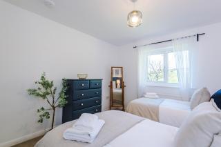 Ascot House - Buxton - 8