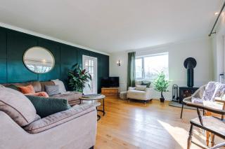 Ascot House - Buxton - 0