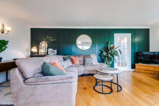 Ascot House - Buxton - 2