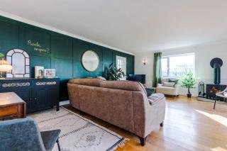 Ascot House - Buxton - 4