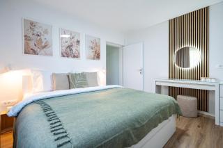 Apartment under the Larch - Jesenice - 8