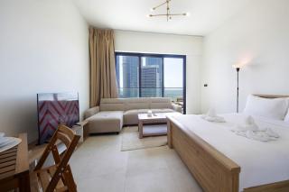 Modern Studio Stay in Business Bay Near Dubai Mall - 5