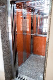 Modern 2BR Apt - Near Casino & MyMall - 3km Beach - Limassol - 4