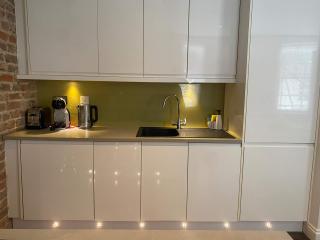 Central Kemptown Brighton Studio Apartment - 6