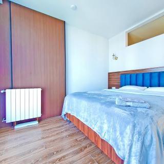 Spacious 2BR Apartment #5 with Sea View, Balcony & Kitchen - 1