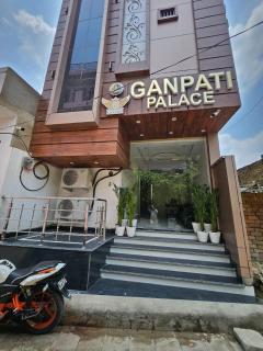 Hotel Ganpati Palace - Varanasi - 9