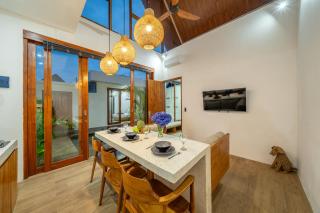 Sun-Kissed Luxury - 2BDR Villa with Pool, Seminyak - Seminyak - 8