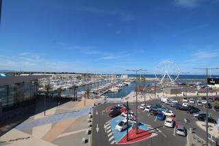 TRIDENT - T2 avec vue sur la marina et à deux pas de la plage - 0