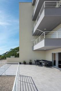 Theo Seaview Apartments Makarska - Makarska - 2