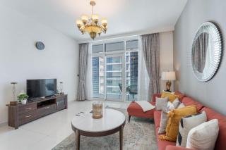 StayShort - Mesmerizing 2BR in Emaar Beachfront with Sea Views - 2