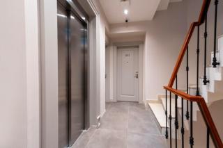 Smart and Simple Hotel Karakoy - 2