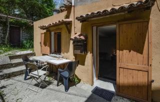 1 Bedroom Cozy Apartment In Lozzi - Lozzi - 0