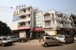 Hotel Sunrise Villa at Kalkaji - Nuova Delhi - 5