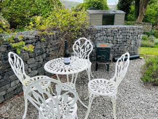 Pass the Keys Stunning 3-Bed Cottage Shepherd Hut Peak Views - Castleton - 6