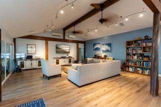 Portlock Paradise Hale home - 7
