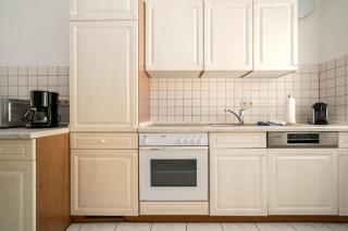 Ferienwohnung Strandgut mit Seeblick-Komfort, Terrasse und Garten in perfekter Lage - Malchow - 2