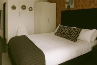 Charming apartment With Private Balcony - Johannesburg - 7