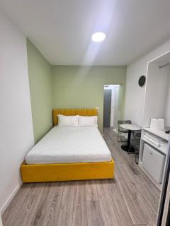 Modern Stay in City Center 1-bedroom - Tirana - 7