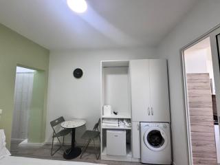 Modern Stay in City Center 1-bedroom - Tirana - 3
