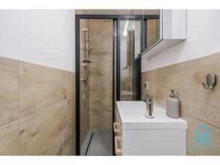 Sunrise Apartment - 3 Minutes to PKP & Old Town - Danzica - 5
