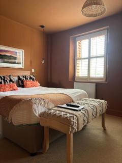 Hues - Castle Cary - Castle Cary - 4