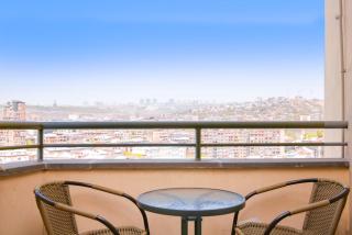 Sunny 3 Bedrooms Large Apartment with 2 Baths , Great View ! - Jerewan - 8