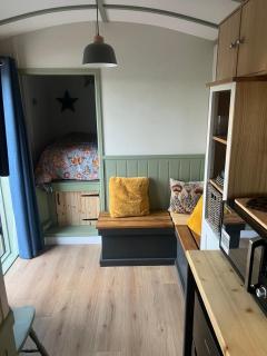 Shephards Hut by the Beach - 2