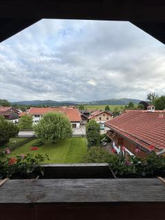 FeWo Reiter - Gemütliche Dachgeschosswohnung mit Ausblick - Reichersbeuern - 9