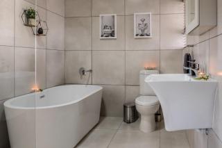 Nguni House - Britannia Bay - 6