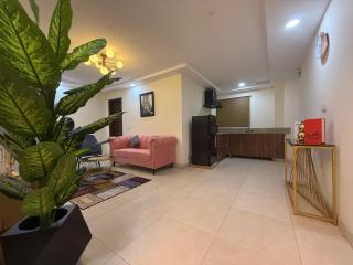 DownTown Apartments Gulberg - Lahore - 4