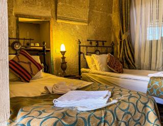 Nomads Cave Hotel & Rooftop - Göreme - 9